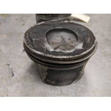 06V229 Right Piston For 10-11 Chevrolet Traverse  3.6